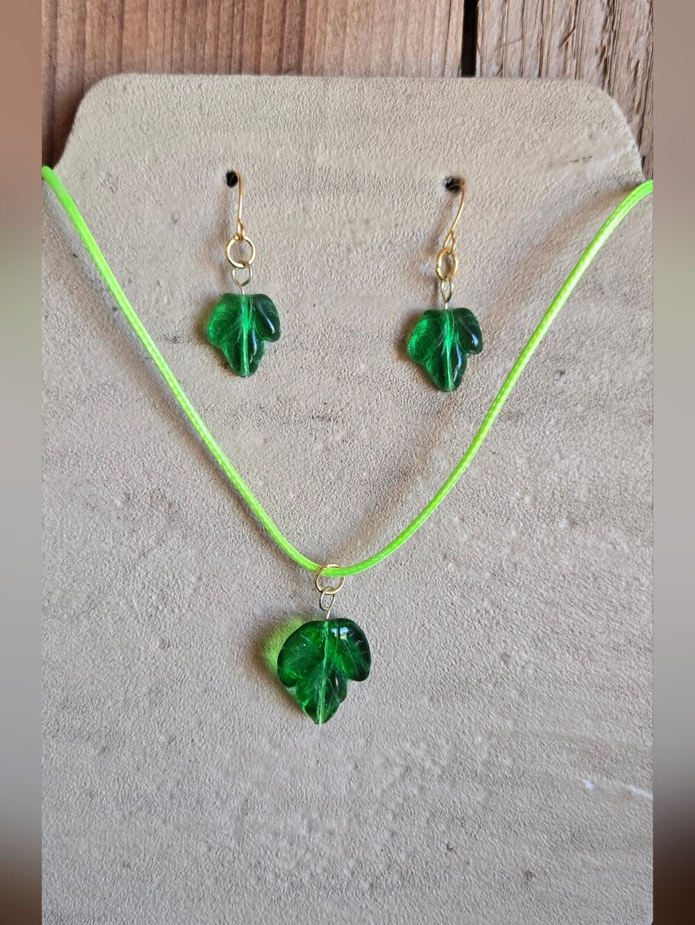 Handmade Italian Emerald Green Glass Leaf Necklace & Earrings Set